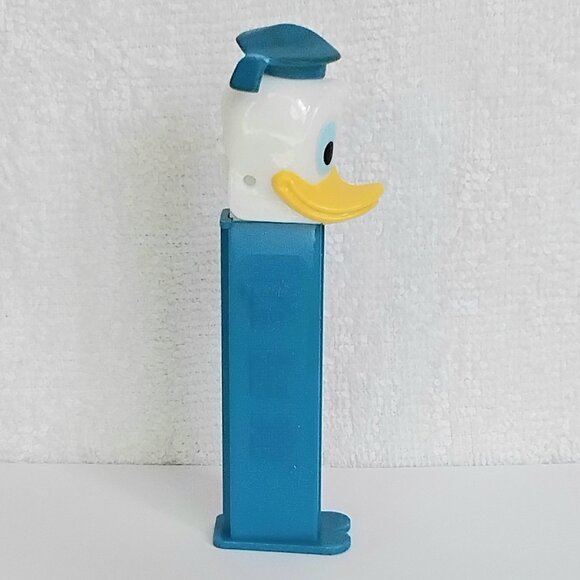 3/$24 NM/M Disney's Donald Duck on Blue PEZ Dispenser!! - Picture 2 of 5